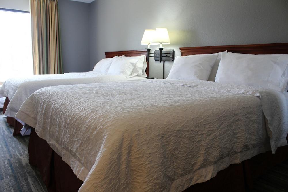 Hampton Inn By Hilton Panama City Beach Upper Grand Lagoon Eksteriør bilde