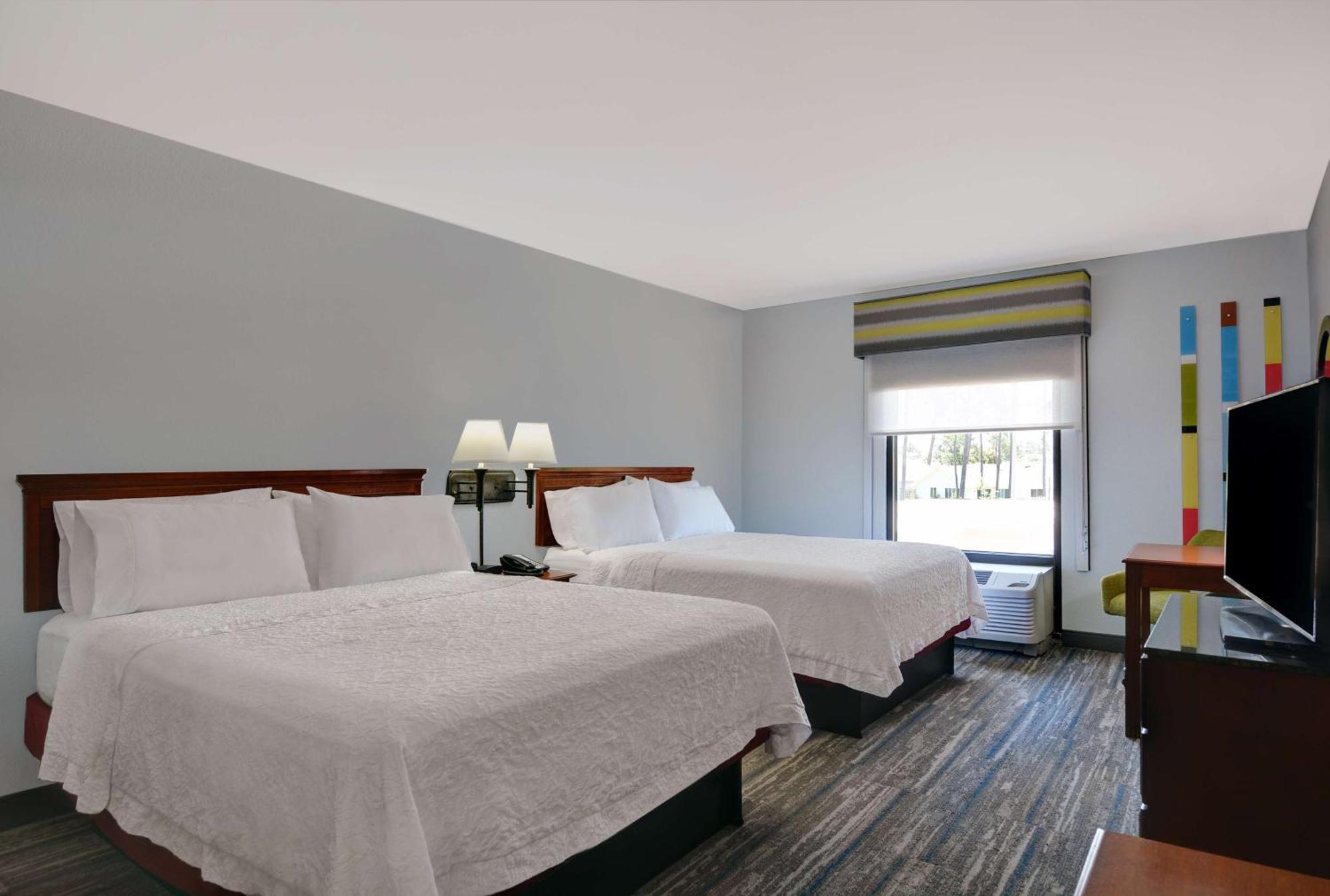 Hampton Inn By Hilton Panama City Beach Upper Grand Lagoon Eksteriør bilde