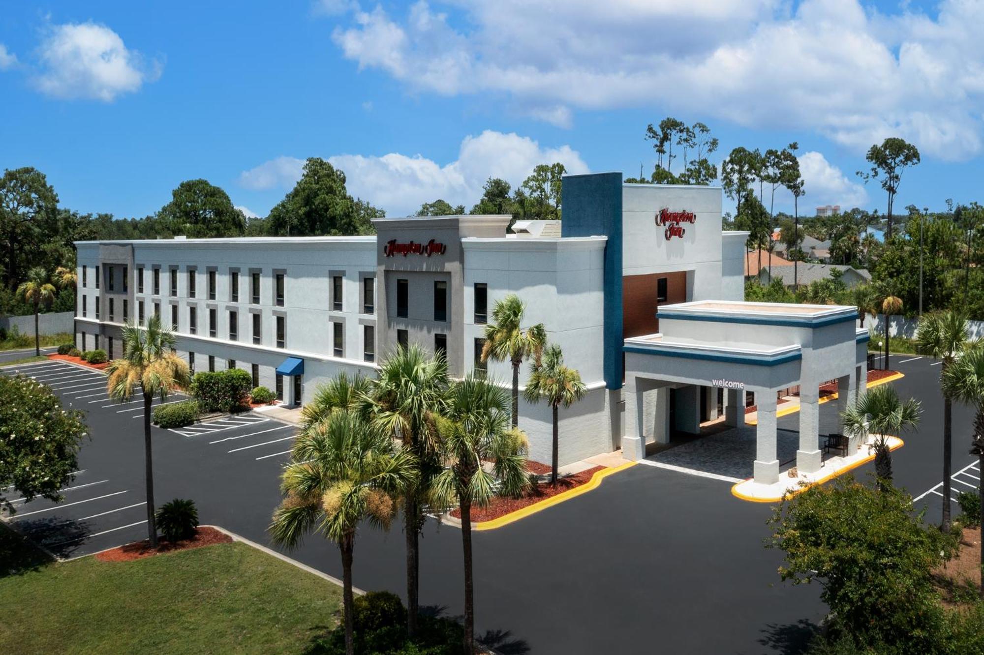 Hampton Inn By Hilton Panama City Beach Upper Grand Lagoon Eksteriør bilde