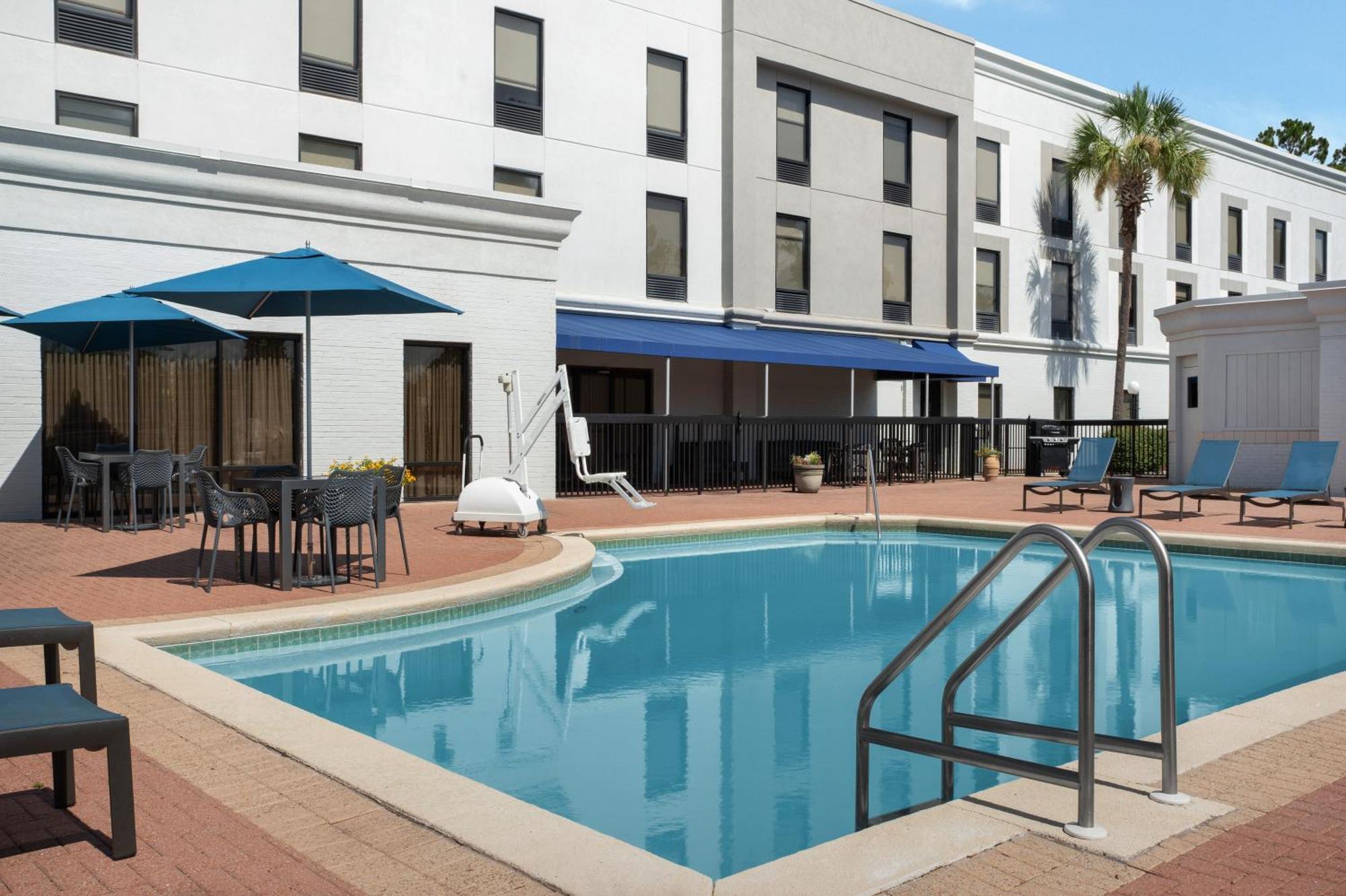 Hampton Inn By Hilton Panama City Beach Upper Grand Lagoon Eksteriør bilde