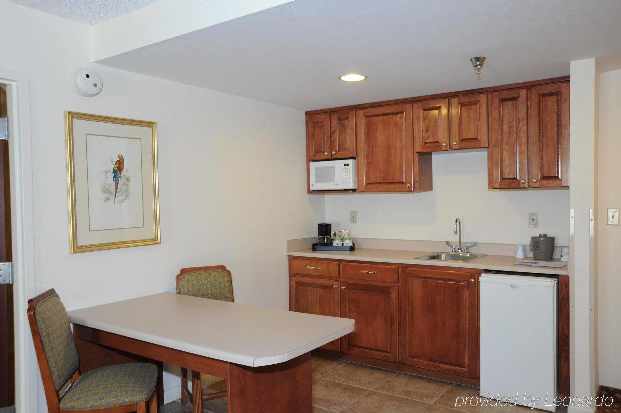 Hampton Inn By Hilton Panama City Beach Upper Grand Lagoon Eksteriør bilde